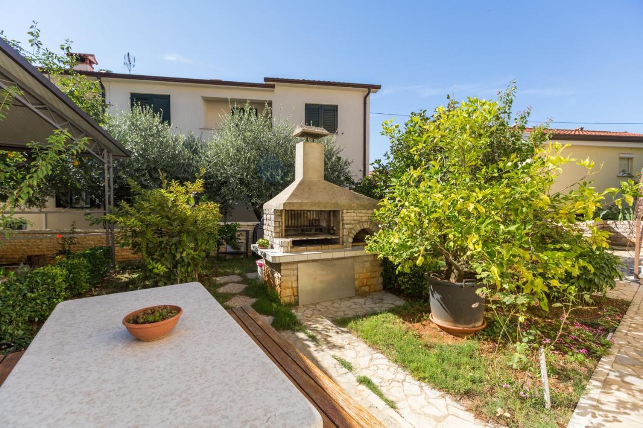 Apartment With A Parking Space - 2216 *